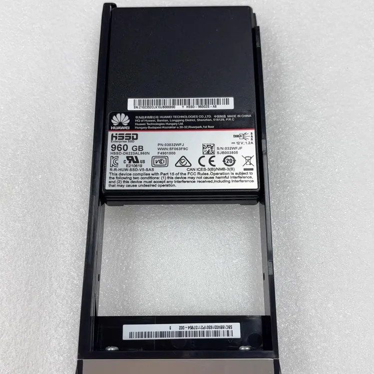 SSD накопитель для сервера Huawei 960 ГБ SAS 2.5", 02352CLK
